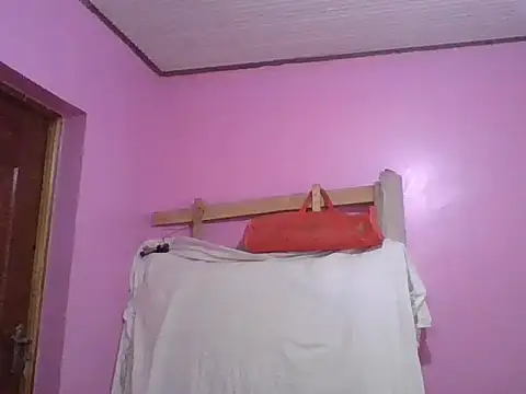 Snapshot of Tonedom chatting on 10/16/25, 02:51 Tonedom online show from 10/16/25, 02:51