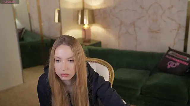 Linda054 online show from 10/14/25, 04:35