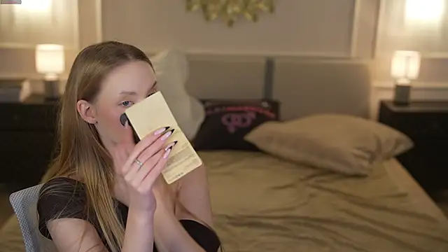 Linda054 online show from 11/16/25, 09:15