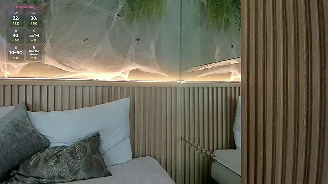 Lana Lann online show from 10/08/25, 01:09