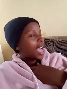 Snapshot of Nomawethu2002 chatting on 11/16/25, 07:25 Nomawethu2002 online show from 11/16/25, 07:25