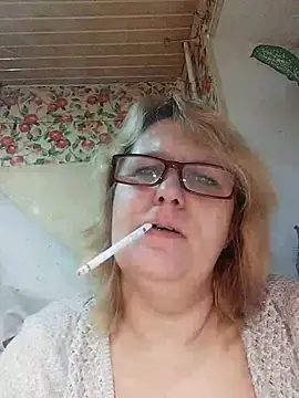 Snapshot of Forest-Lady chatting on 11/08/25, 01:44 Forest-Lady online show from 11/08/25, 01:44