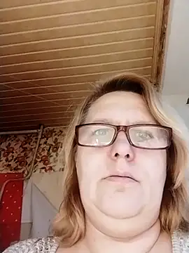 Snapshot of Forest-Lady chatting on 11/13/25, 06:56 Forest-Lady online show from 11/13/25, 06:56