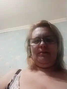 Snapshot of Forest-Lady chatting on 11/20/25, 07:30 Forest-Lady online show from 11/20/25, 07:30