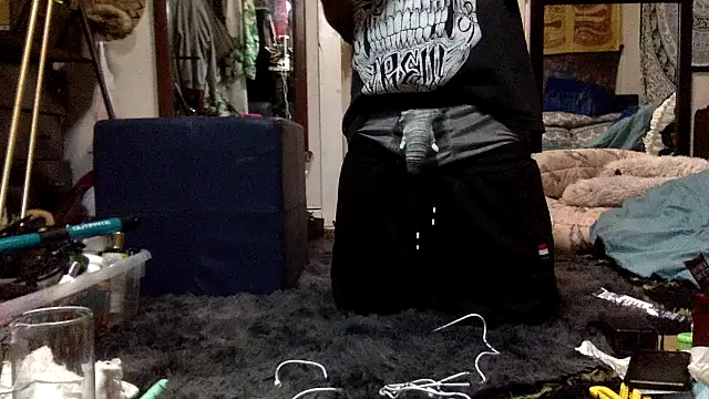 Snapshot of Robriguezxxx chatting on 10/26/25, 04:29 Robriguezxxx online show from 10/26/25, 04:29