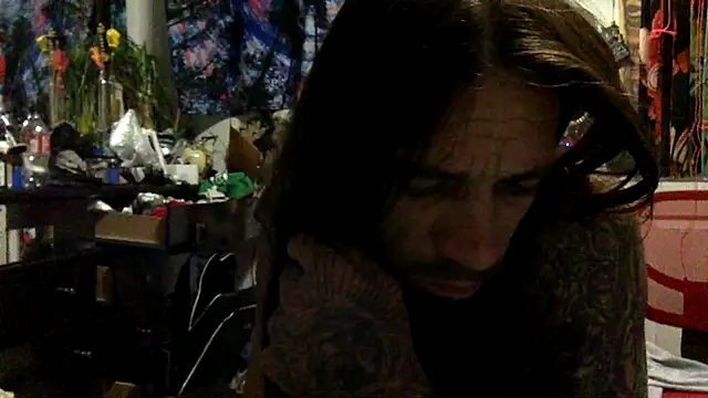 Snapshot of Robriguezxxx chatting on 11/13/25, 04:33 Robriguezxxx online show from 11/13/25, 04:33