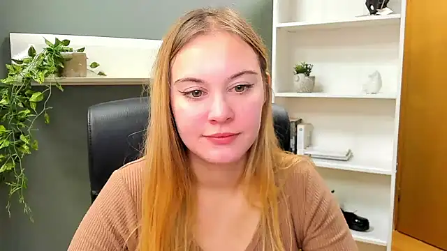 kitty valeria online show from 01/12/25, 10:56