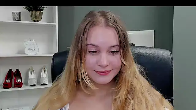 kitty valeria online show from 09/17/25, 08:54