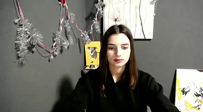 Snapshot of lady_olivia_ chatting on 12/18/24, 02:06 lady olivia online show from 12/18/24, 02:06