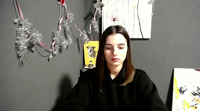 Snapshot of lady_olivia_ chatting on 12/18/24, 05:10 lady olivia online show from 12/18/24, 05:10