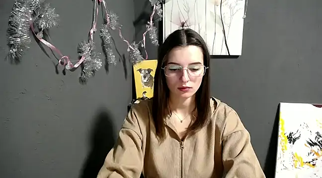 Snapshot of lady_olivia_ chatting on 12/20/24, 01:11 lady olivia online show from 12/20/24, 01:11