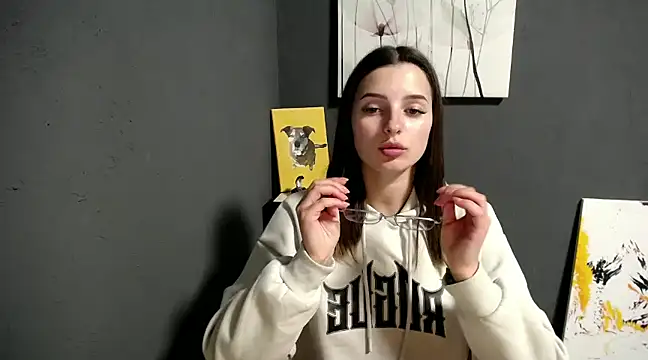 Snapshot of lady_olivia_ chatting on 02/12/25, 01:37 lady olivia online show from 02/12/25, 01:37