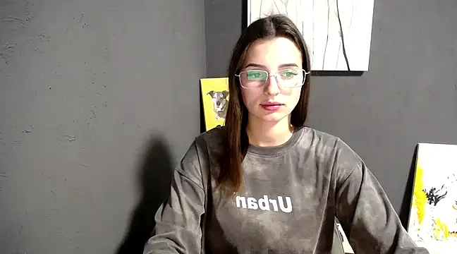 Snapshot of lady_olivia_ chatting on 02/17/25, 04:48 lady olivia online show from 02/17/25, 04:48