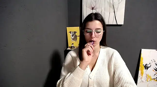 Snapshot of lady_olivia_ chatting on 02/19/25, 12:22 lady olivia online show from 02/19/25, 12:22