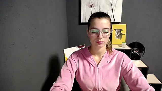 Snapshot of lady_olivia_ chatting on 09/16/25, 03:35 lady olivia online show from 09/16/25, 03:35