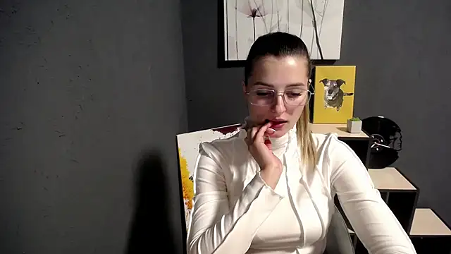 Snapshot of lady_olivia_ chatting on 10/06/25, 02:25 lady olivia online show from 10/06/25, 02:25