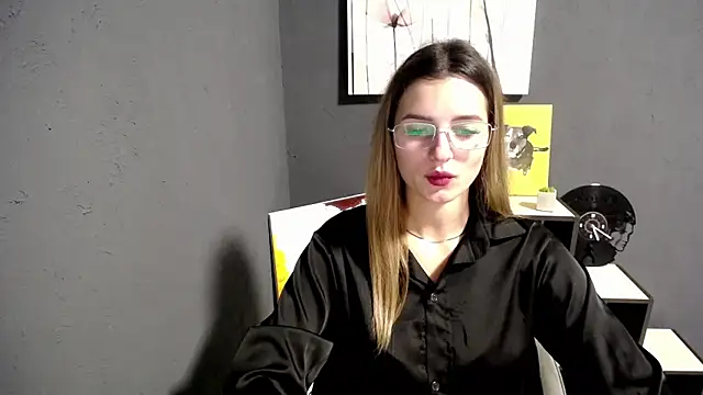 Snapshot of lady_olivia_ chatting on 11/07/25, 01:44 lady olivia online show from 11/07/25, 01:44