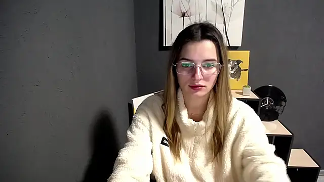 Snapshot of lady_olivia_ chatting on 11/21/25, 01:21 lady olivia online show from 11/21/25, 01:21