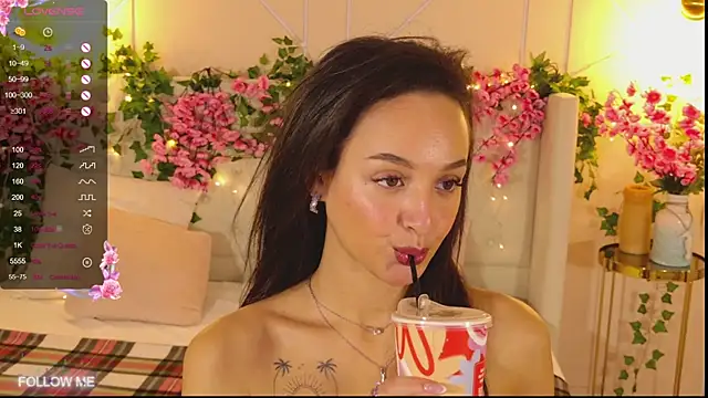 Lolly Neal online show from 10/20/25, 04:57