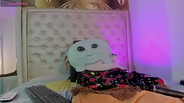 Snapshot of KataAswad chatting on 01/07/25, 08:13 KataAswad online show from 01/07/25, 08:13