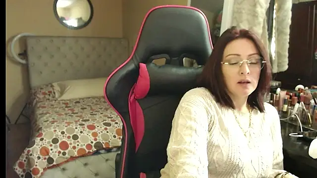 Carol Scottt online show from 10/26/25, 08:42