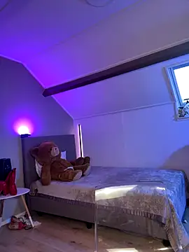 CarolaDrago online show from 11/05/25, 09:09