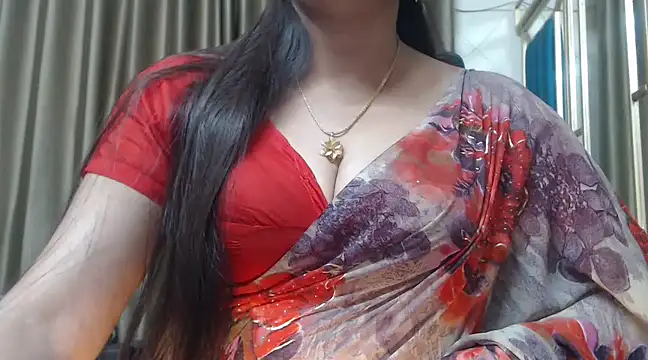Snapshot of desi-maisa130 chatting on 12/06/24, 04:06 desi-maisa130 online show from 12/06/24, 04:06