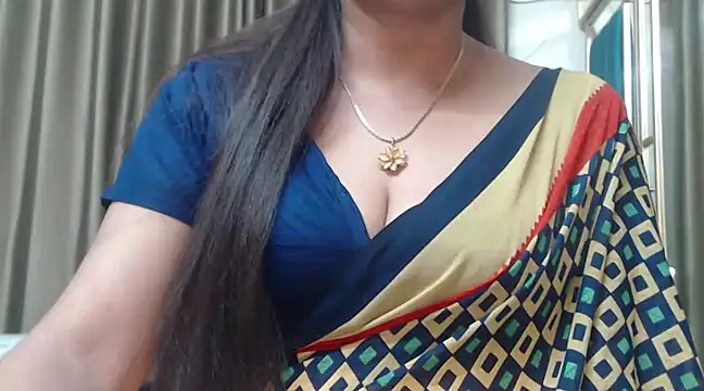 Snapshot of desi-maisa130 chatting on 12/25/24, 03:49 desi-maisa130 online show from 12/25/24, 03:49