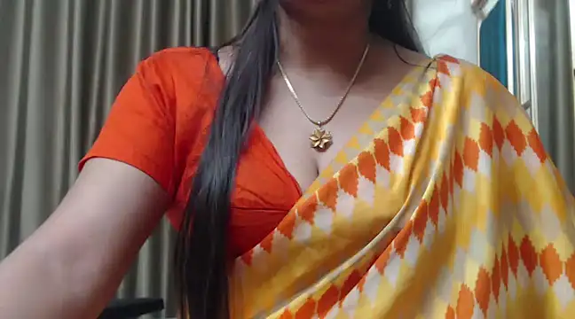 Snapshot of desi-maisa130 chatting on 12/27/24, 10:37 desi-maisa130 online show from 12/27/24, 10:37