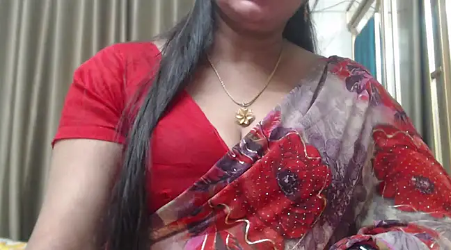 Snapshot of desi-maisa130 chatting on 03/10/25, 08:34 desi-maisa130 online show from 03/10/25, 08:34