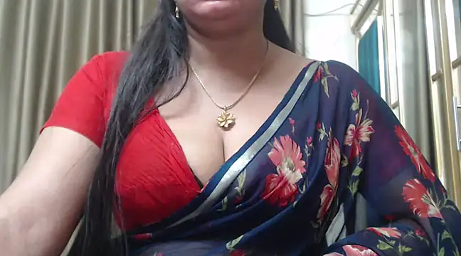 Snapshot of desi-maisa130 chatting on 03/11/25, 08:31 desi-maisa130 online show from 03/11/25, 08:31