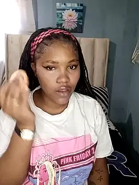 charmainexxx online show from 10/15/25, 08:03