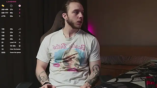 Snapshot of pleasure8869 chatting on 12/28/24, 02:54 pleasure8869 online show from 12/28/24, 02:54