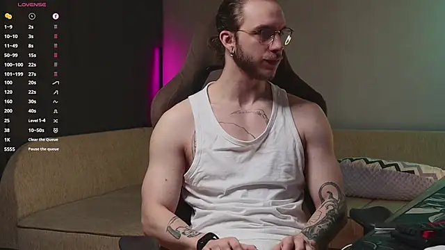 Snapshot of pleasure8869 chatting on 12/29/24, 02:49 pleasure8869 online show from 12/29/24, 02:49