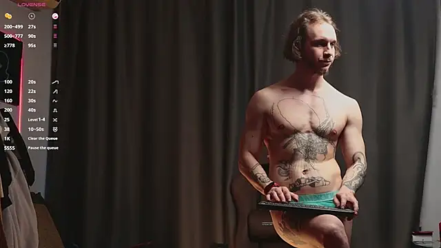 Snapshot of pleasure8869 chatting on 01/26/25, 01:47 pleasure8869 online show from 01/26/25, 01:47