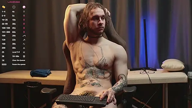 Snapshot of pleasure8869 chatting on 02/11/25, 05:58 pleasure8869 online show from 02/11/25, 05:58