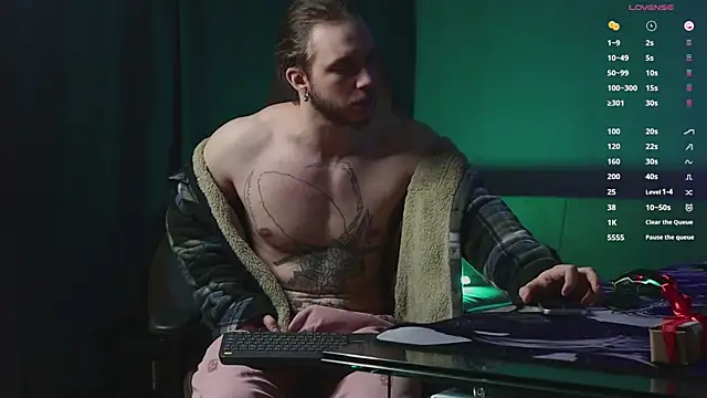 Snapshot of pleasure8869 chatting on 03/05/25, 03:51 pleasure8869 online show from 03/05/25, 03:51