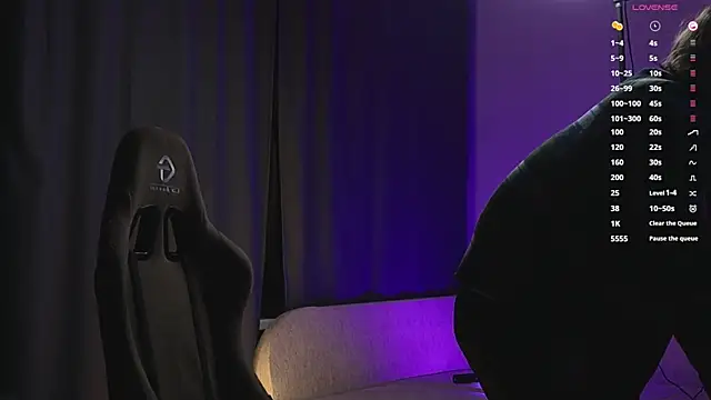 Snapshot of pleasure8869 chatting on 03/06/25, 03:02 pleasure8869 online show from 03/06/25, 03:02