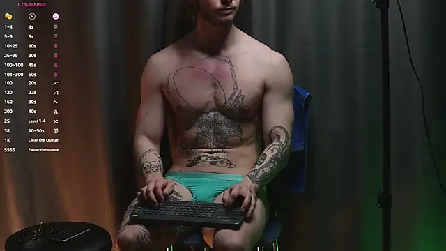 Snapshot of pleasure8869 chatting on 03/12/25, 11:31 pleasure8869 online show from 03/12/25, 11:31