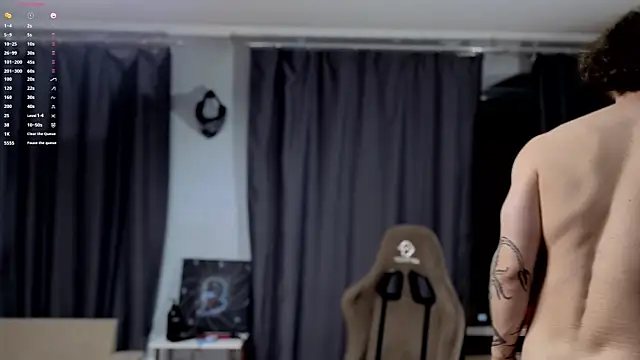 Snapshot of pleasure8869 chatting on 10/28/25, 08:18 pleasure8869 online show from 10/28/25, 08:18