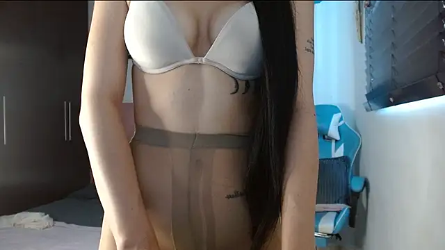 Snapshot of TokioStar chatting on 01/23/25, 04:15 TokioStar online show from 01/23/25, 04:15