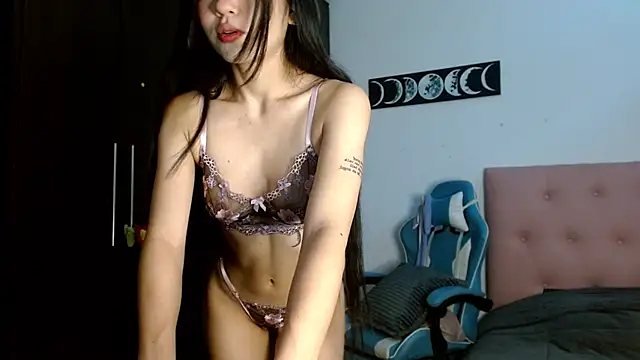 Snapshot of TokioStar chatting on 02/12/25, 12:44 TokioStar online show from 02/12/25, 12:44