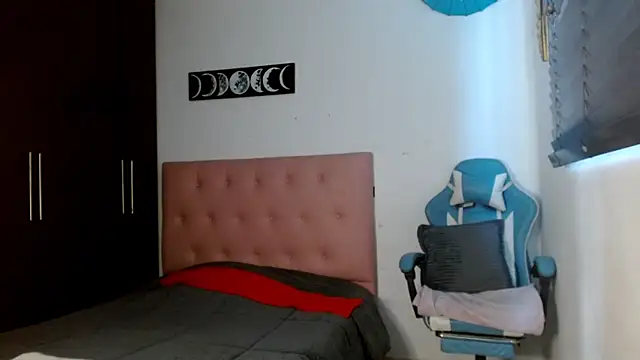 Snapshot of TokioStar chatting on 03/15/25, 07:27 TokioStar online show from 03/15/25, 07:27