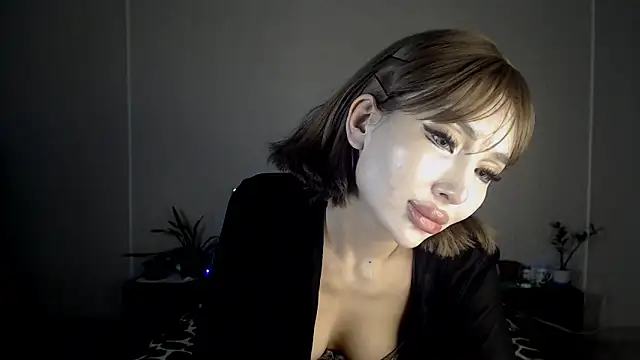 Snapshot of Izalimka chatting on 02/03/25, 09:30 Izalimka online show from 02/03/25, 09:30