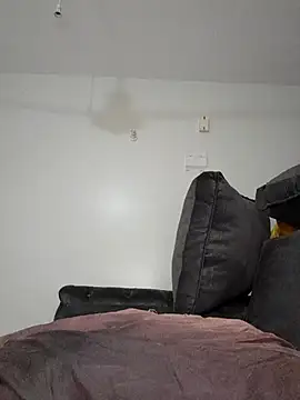 korah01 online show from 02/15/25, 04:34