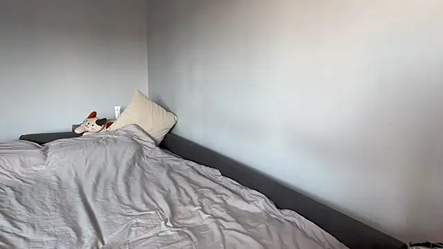 Snapshot of Melanisoul chatting on 10/26/25, 02:39 Melanisoul online show from 10/26/25, 02:39