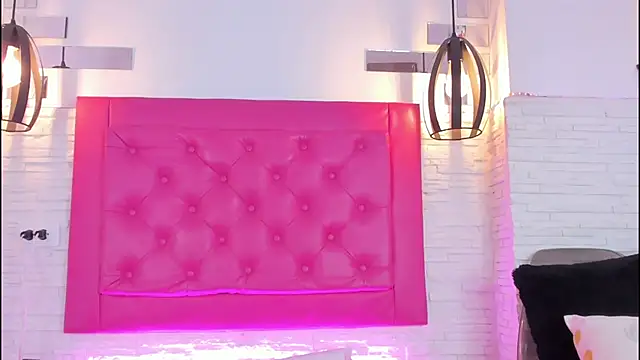 mia six66 online show from 01/31/25, 02:39