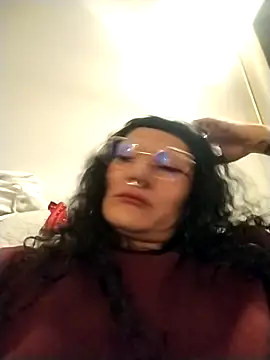 Zafiro subversiva online show from 11/16/25, 09:15