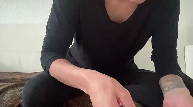 Snapshot of myloveforyouu chatting on 12/17/24, 07:37 myloveforyouu online show from 12/17/24, 07:37