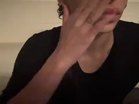 Snapshot of myloveforyouu chatting on 12/31/24, 02:51 myloveforyouu online show from 12/31/24, 02:51